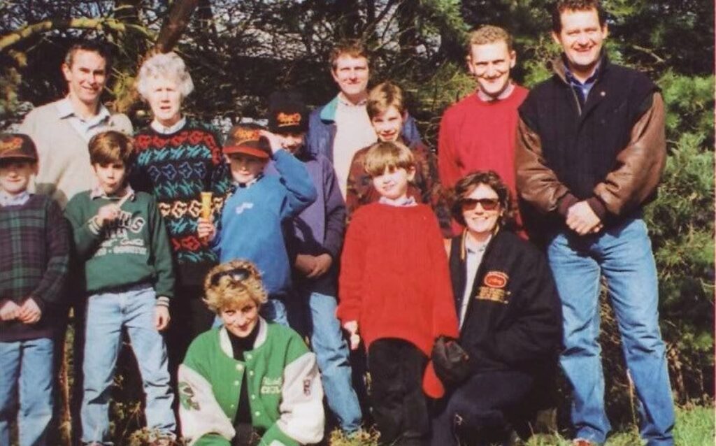 Princess Diana wear a Philadelphia Eagles jacket